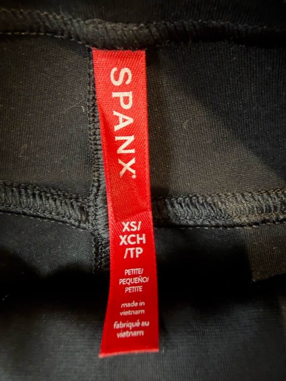 SPANX Petite pbp, ankle- 4 pocket Classic Black Pants (XSP) - Picture 4 of 6